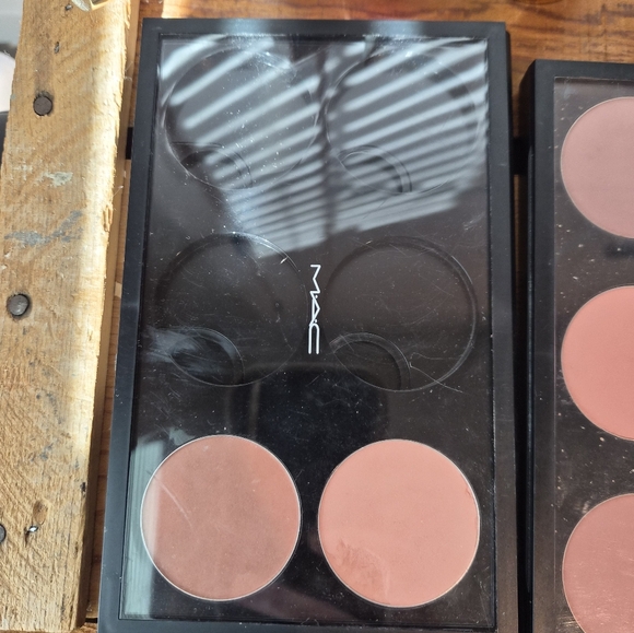 BLUSH HAUL! MAC, MILK, SAIE, LAWLESS, LYS ECT.. - Picture 8 of 11